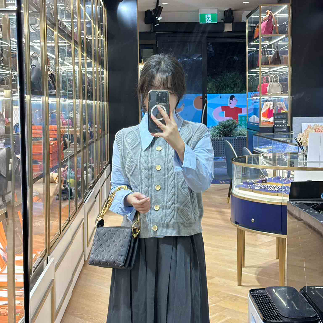 Louis Vuitton Coussin BB Bag - Jiaxyk
