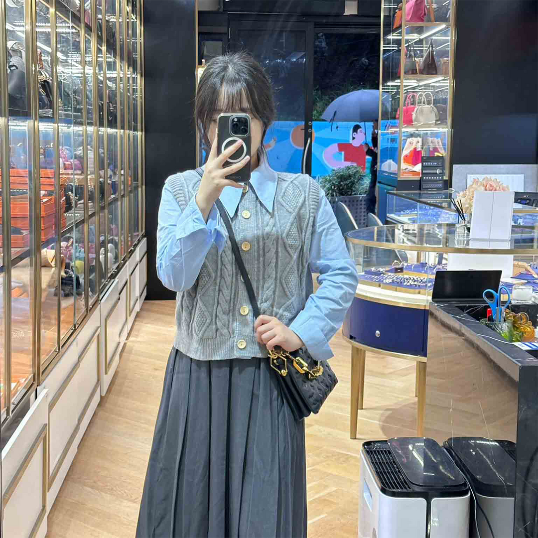 Louis Vuitton Coussin BB Bag - Jiaxyk