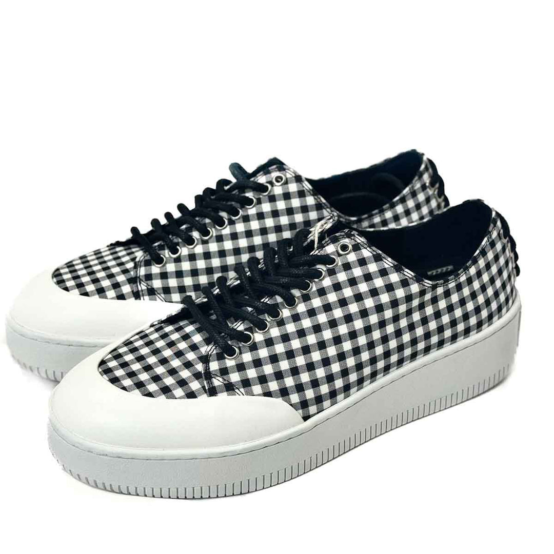 Alexander Mcqueen Checkerboard Black and White Trainers #39 - Jiaxyk
