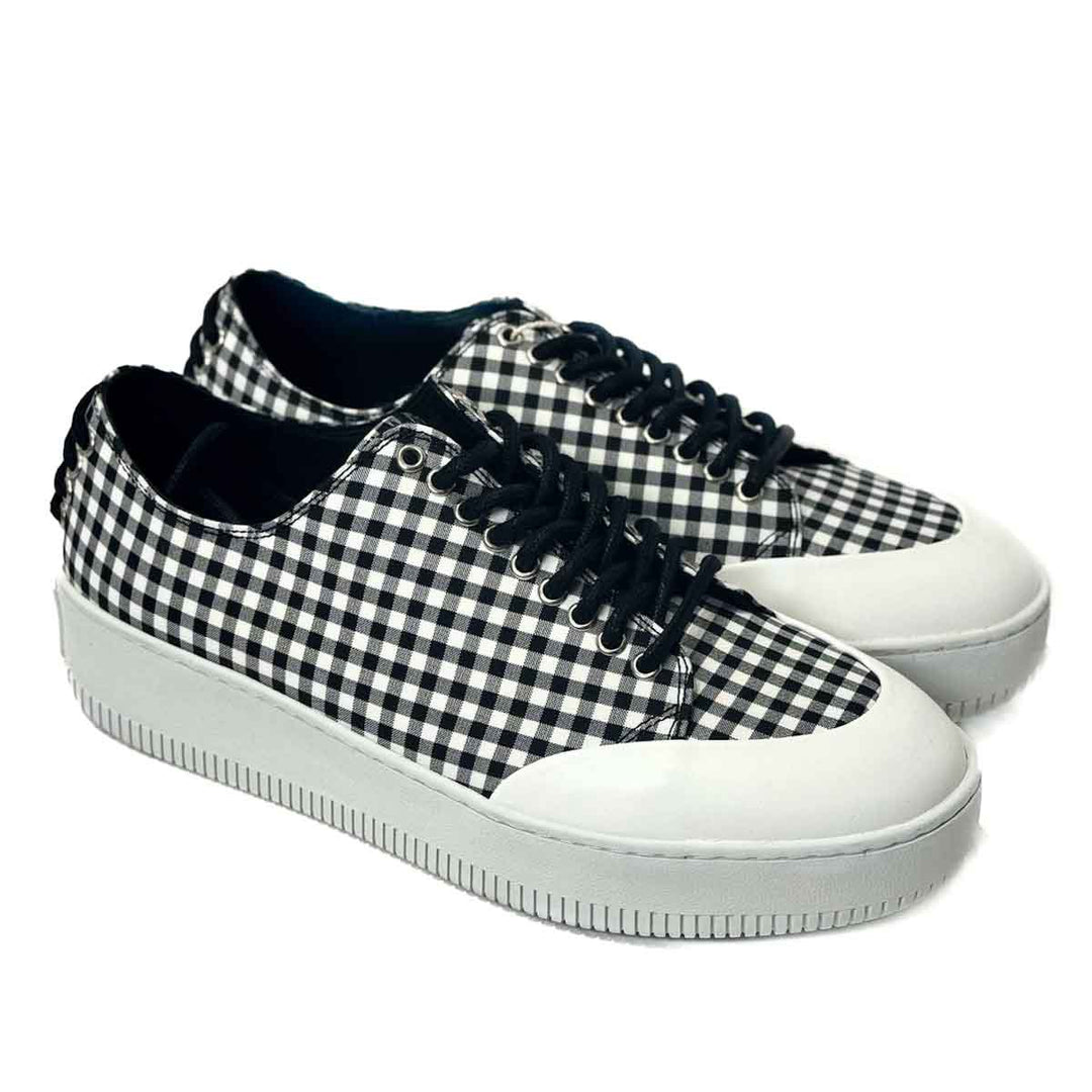 Alexander Mcqueen Checkerboard Black and White Trainers #39 - Jiaxyk