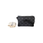 Louis Vuitton Black Steamer Wearable Wallet Bag
