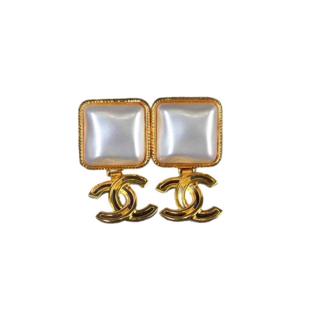 Chanel Aquare Pearl CC Logo Earrings
