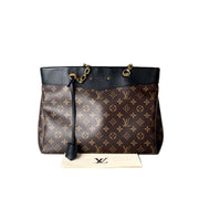 Louis Vuitton Pallas Shopper Bags