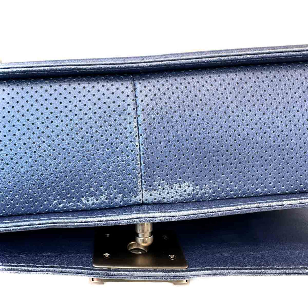 Chanel Medium Blue Leboy Bag - Jiaxyk