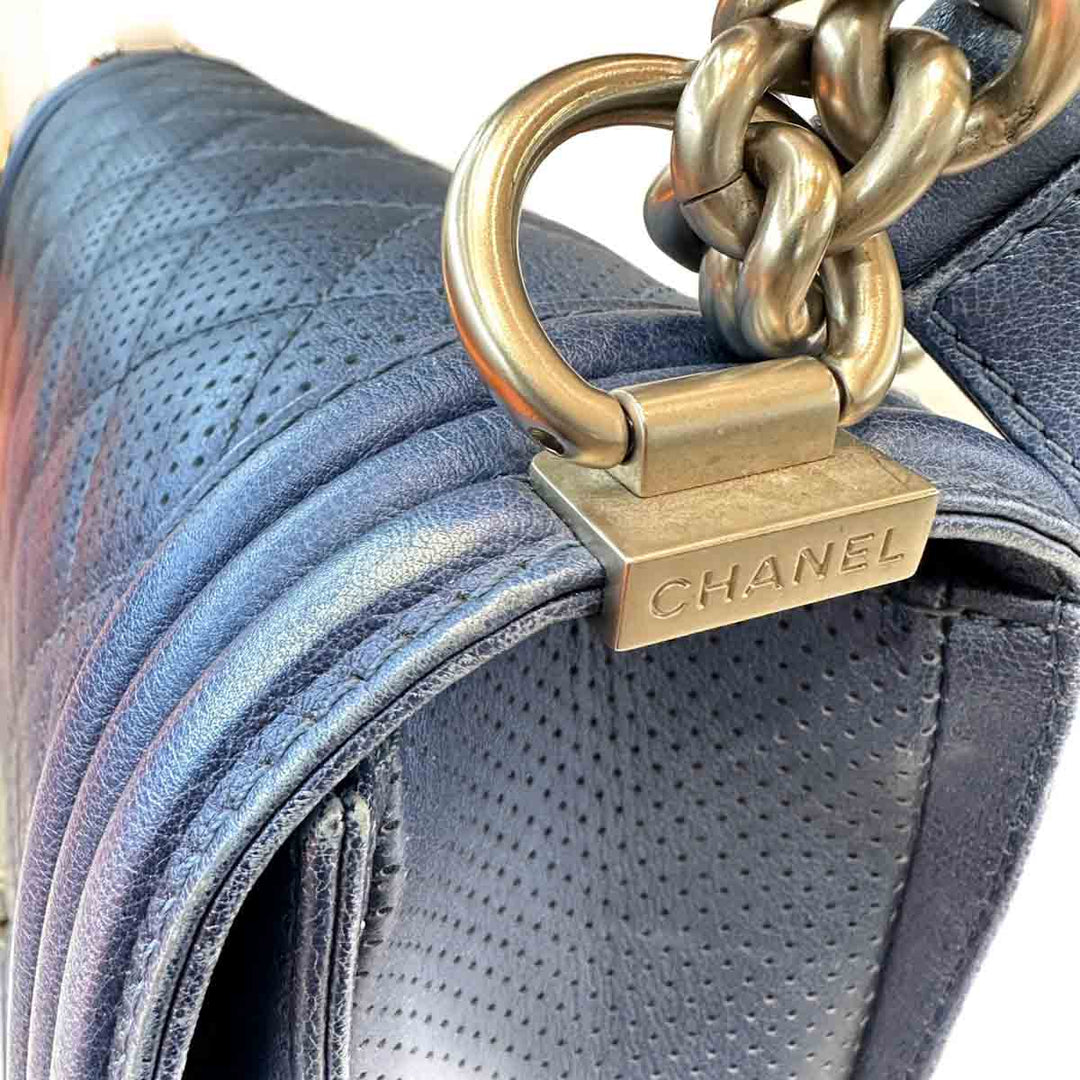 Chanel Medium Blue Leboy Bag - Jiaxyk