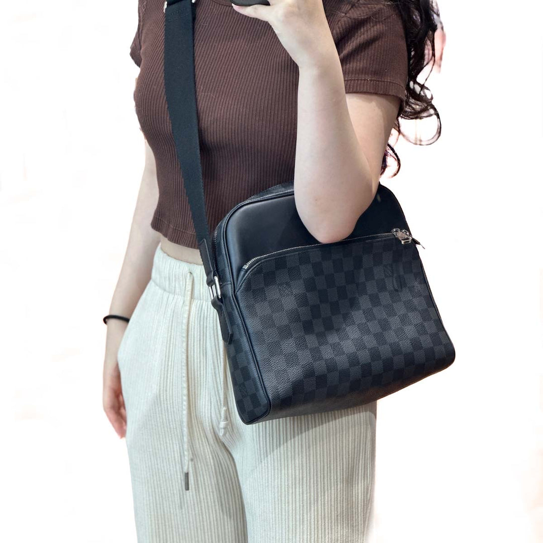 Louis Vuitton Dayton PM Bag - Jiaxyk