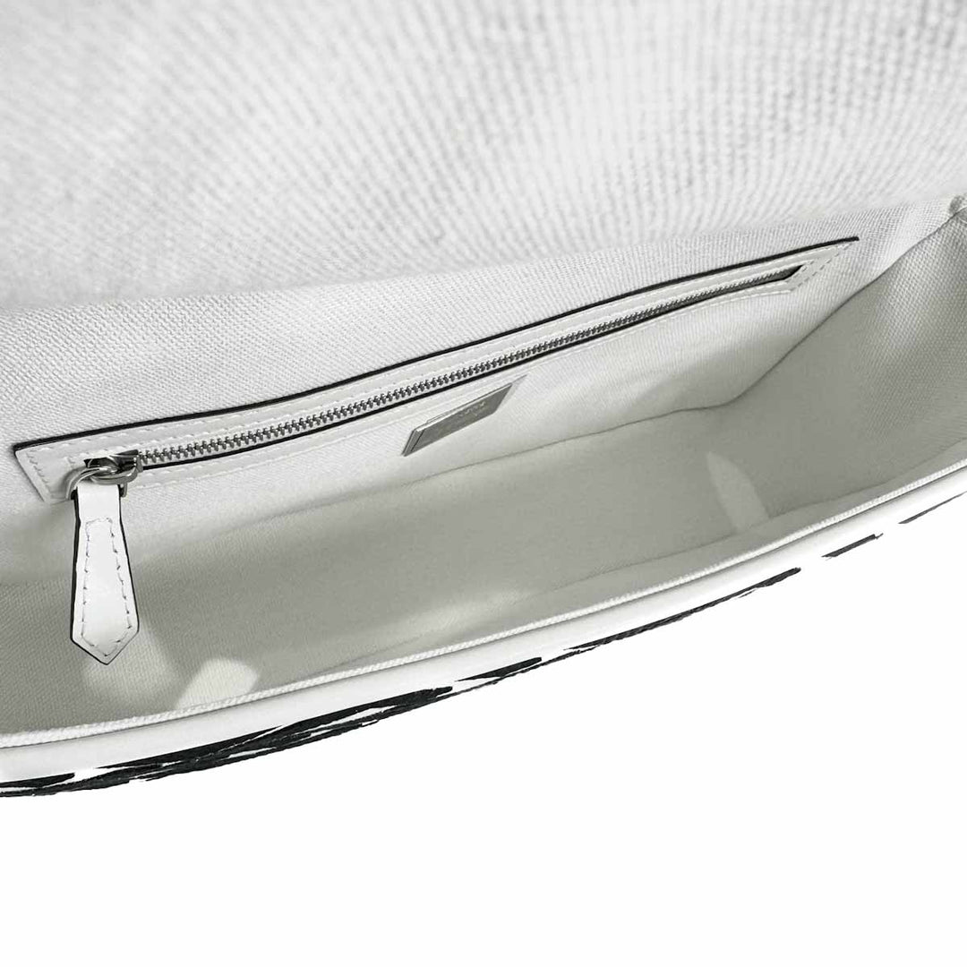 Fendi Small Black/White Baguette Bag - Jiaxyk
