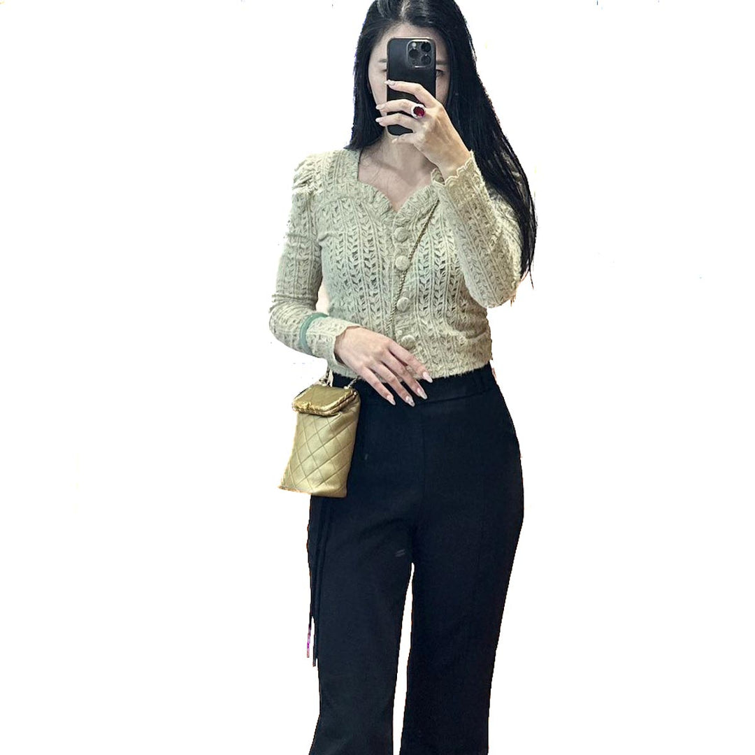 Chanel Medium Gold Kiss Lock Bag - Jiaxyk