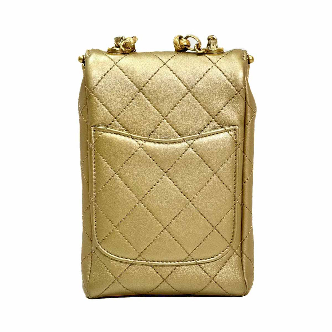 Chanel Medium Gold Kiss Lock Bag - Jiaxyk