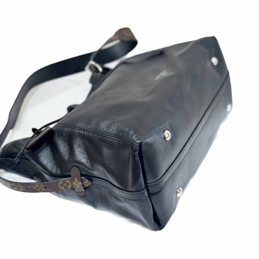 Louis Vuitton Black Carryall Vibe MM 39cm - Jiaxyk