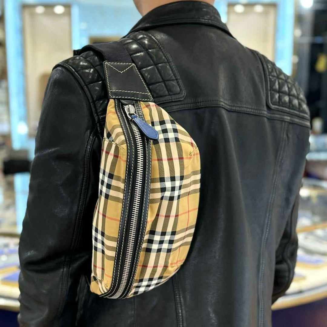 Burberry Nylon Check Belt Bag - Jiaxyk