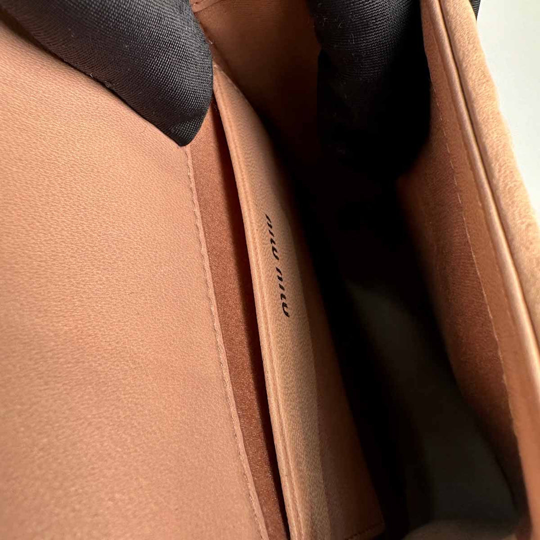 Miumiu Nappa Matelassé Pink Phone Bag with Chain - Jiaxyk
