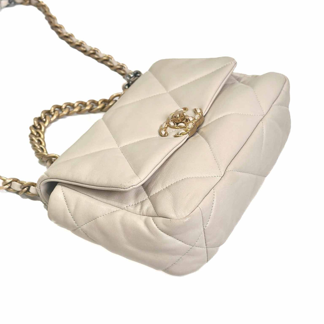 Chanel Beige Small 19 Bag - Jiaxyk