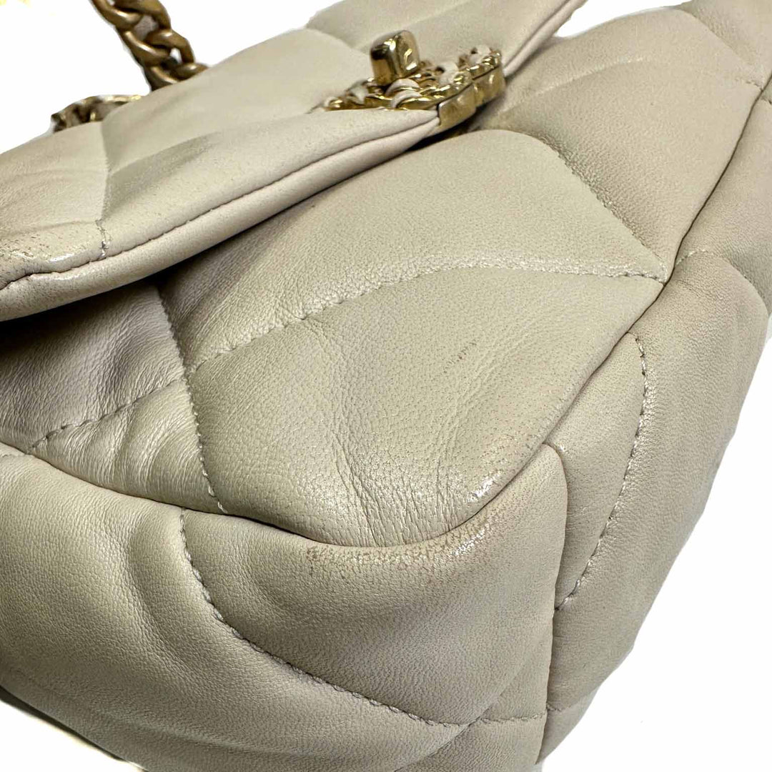Chanel Beige Small 19 Bag - Jiaxyk