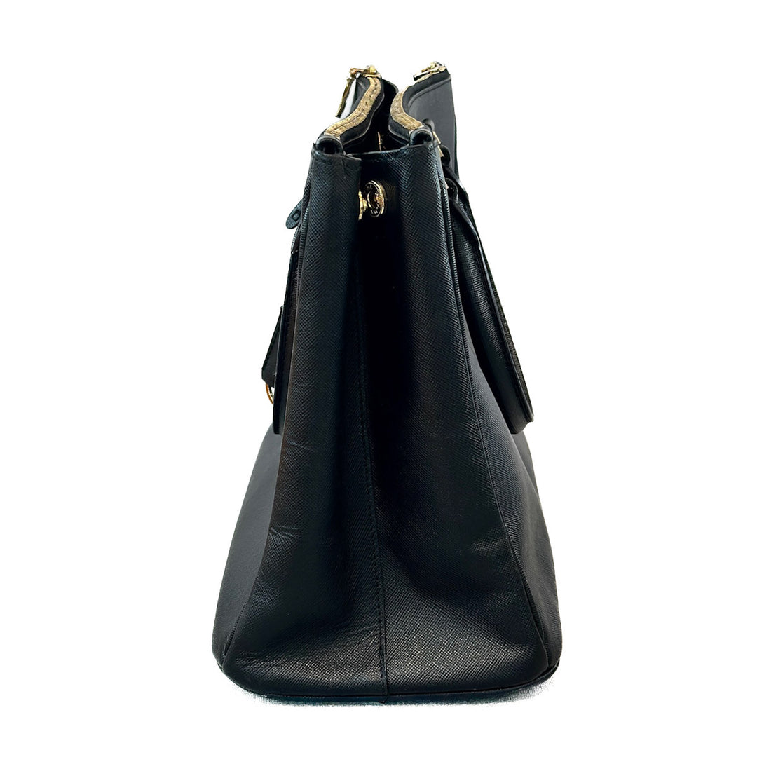 Prada Saffiano Black Bag - Jiaxyk