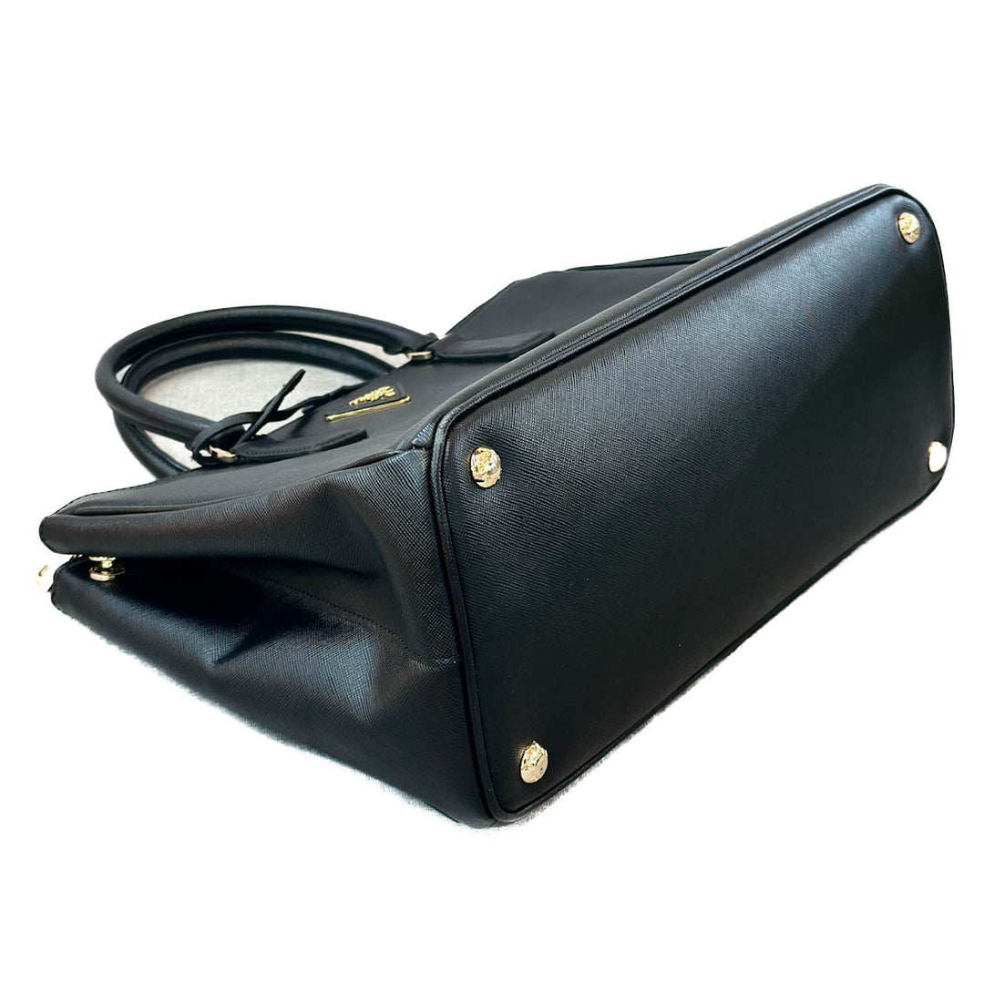 Prada Saffiano Black Bag - Jiaxyk