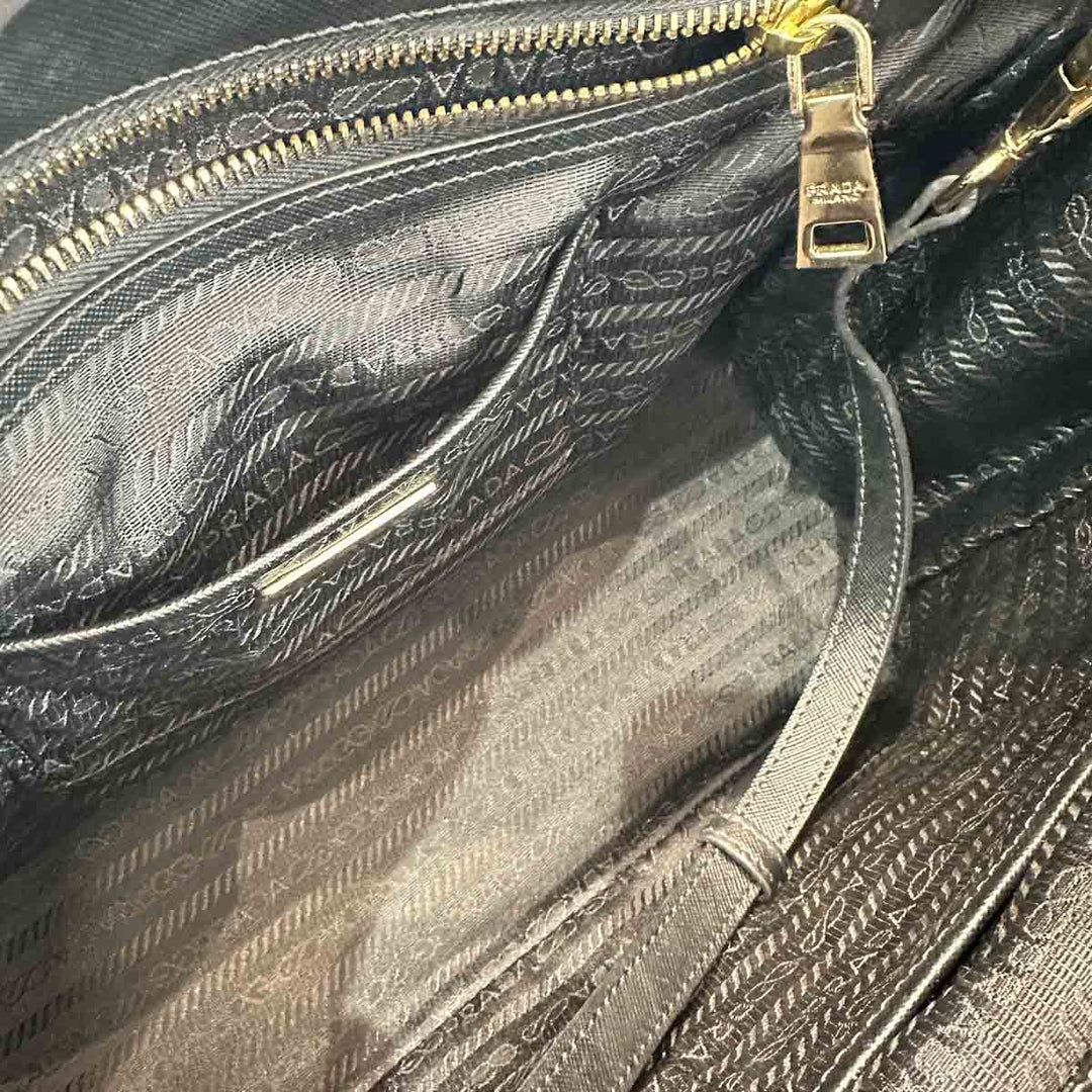 Prada Saffiano Black Bag - Jiaxyk