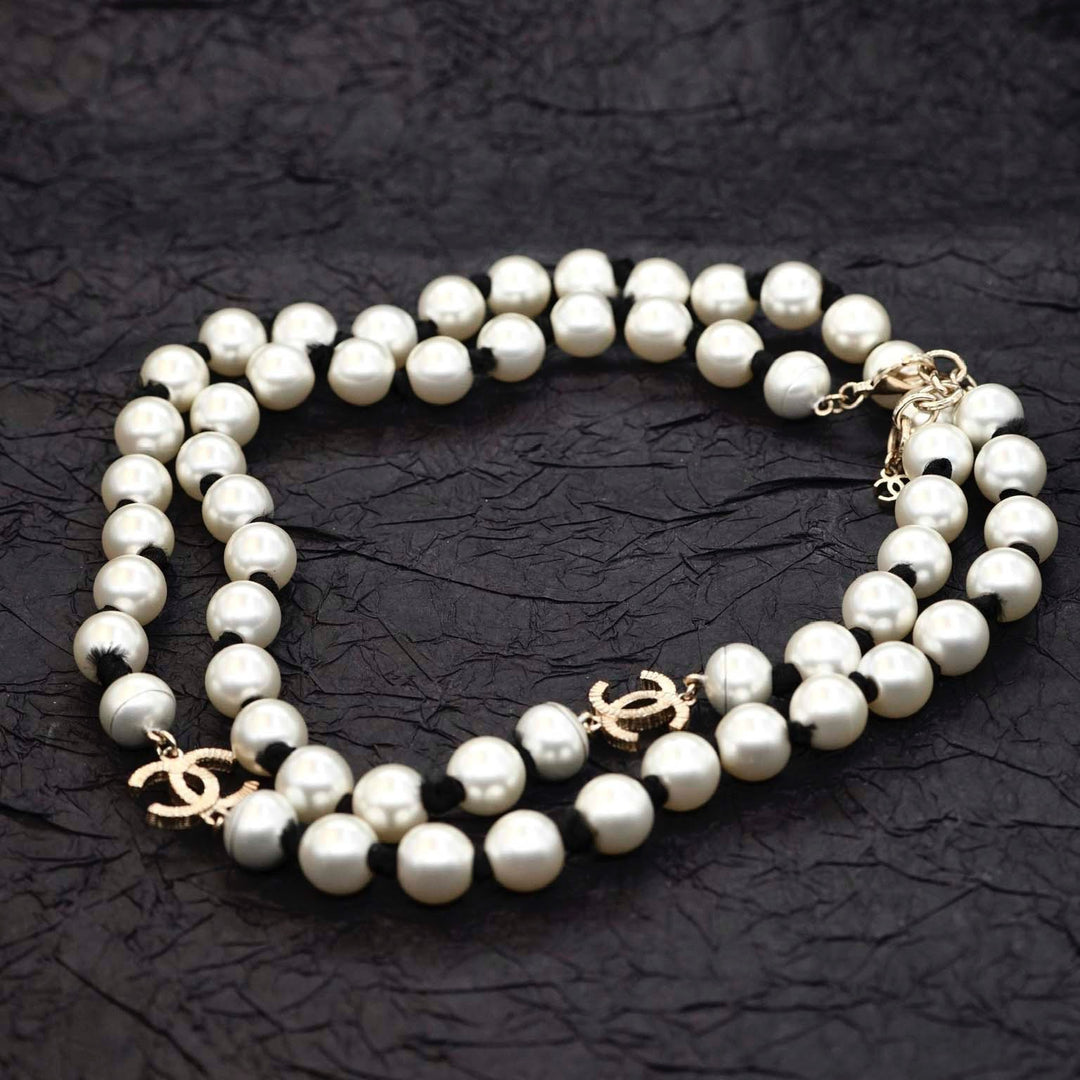 Chanel CC Logo Pearl Long Necklace A16K - Jiaxyk