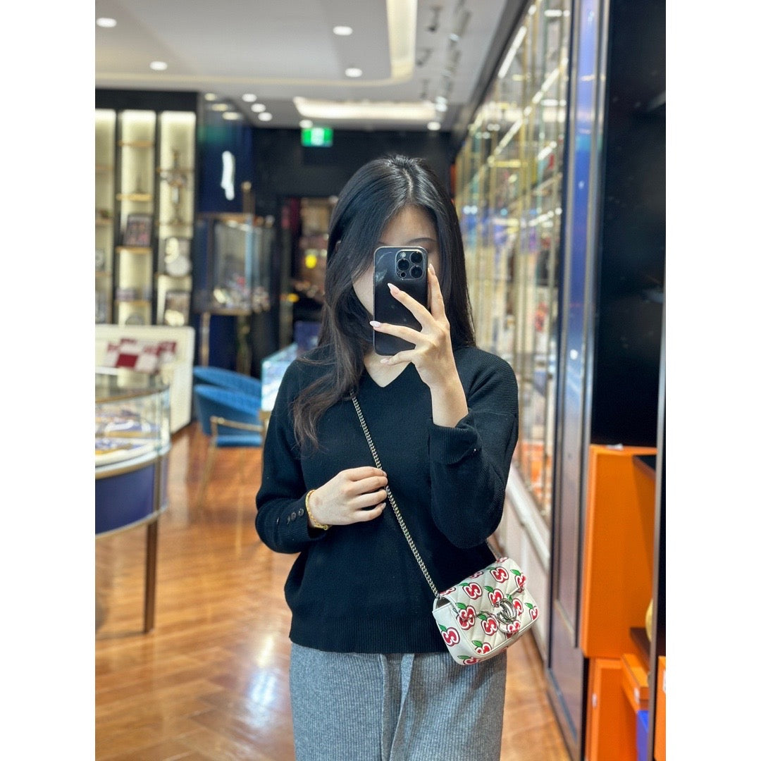 Gucci GG Marmont Super Mini Matelassé Bag - Jiaxyk