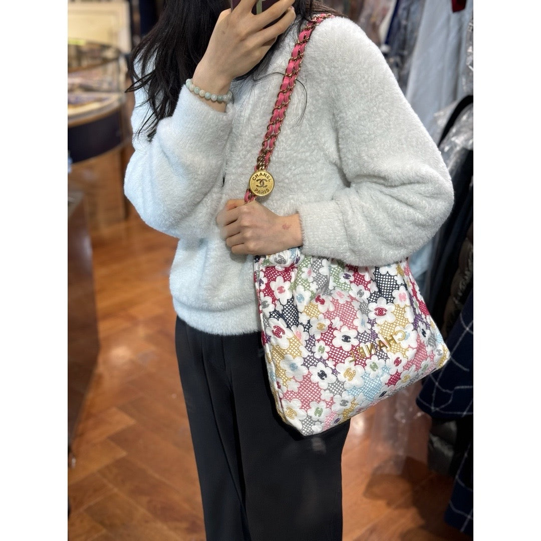 Chanel Multicolour Lace Patchwork Small 22 Bag - Jiaxyk