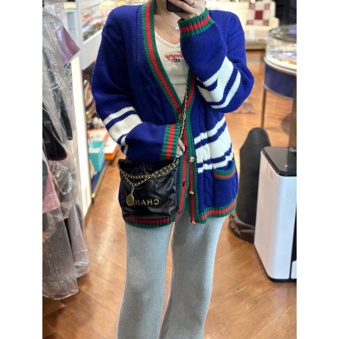 Chanel Black Mini 22 Bag - Jiaxyk