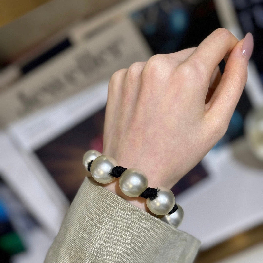 Chanel Pearl Bracelet - Jiaxyk