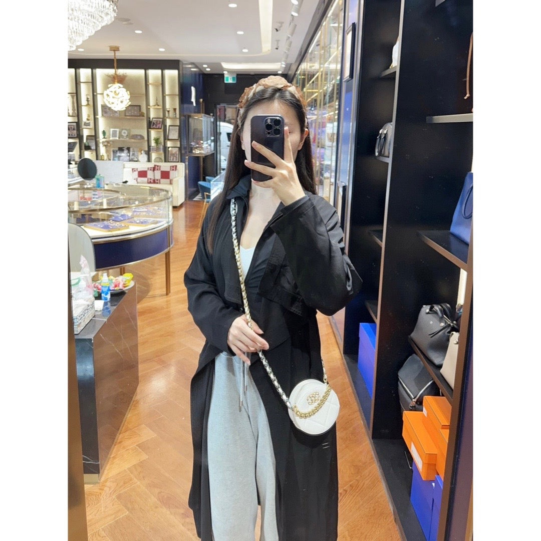 Chanel 19 White Round Chain Bag - Jiaxyk