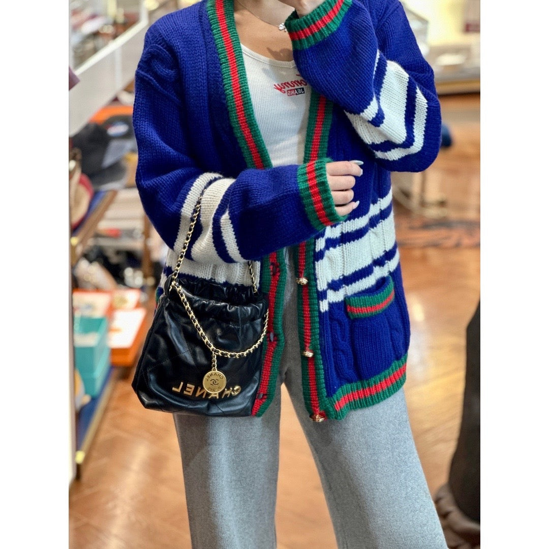Chanel Black Mini 22 Bag - Jiaxyk