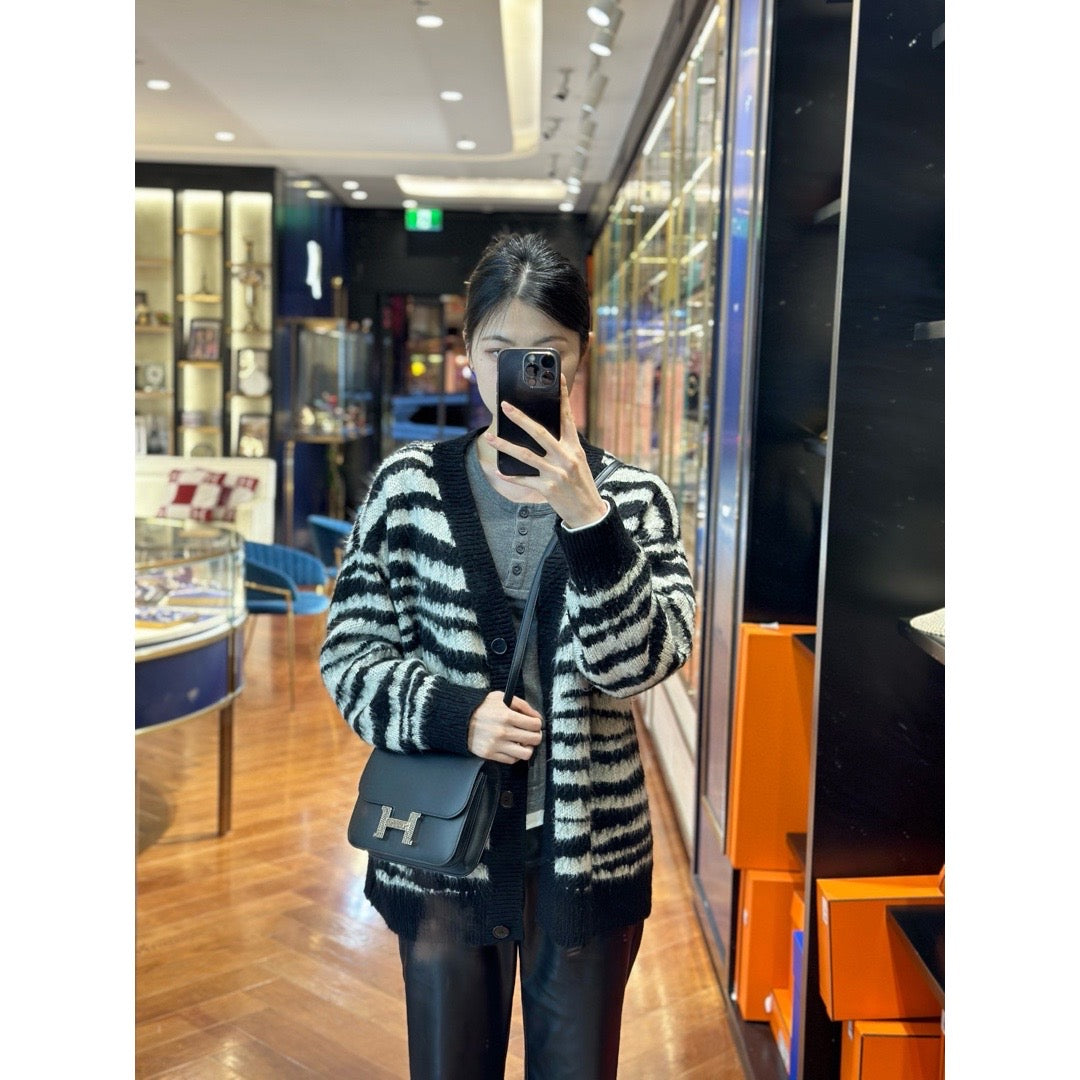 Hermes Constance 18 with Lizard Buckle Black Monsieur - Jiaxyk