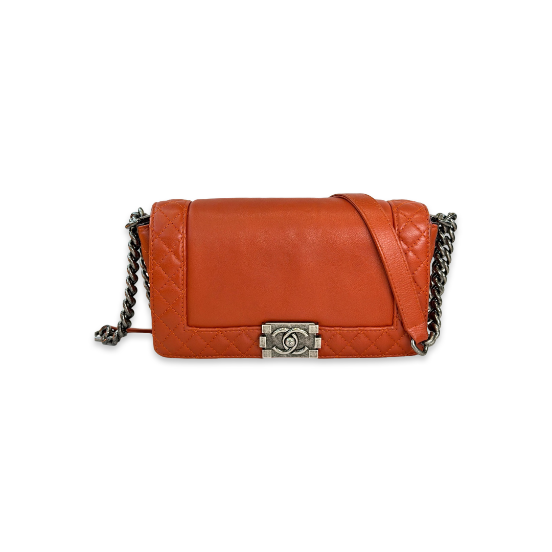 Chanel Medium Reverso Boy Bag - Jiaxyk
