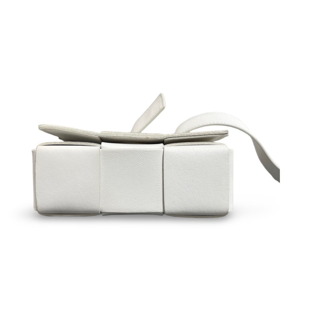 Bottega Veneta White Candy Cassette Belt Bag - Jiaxyk
