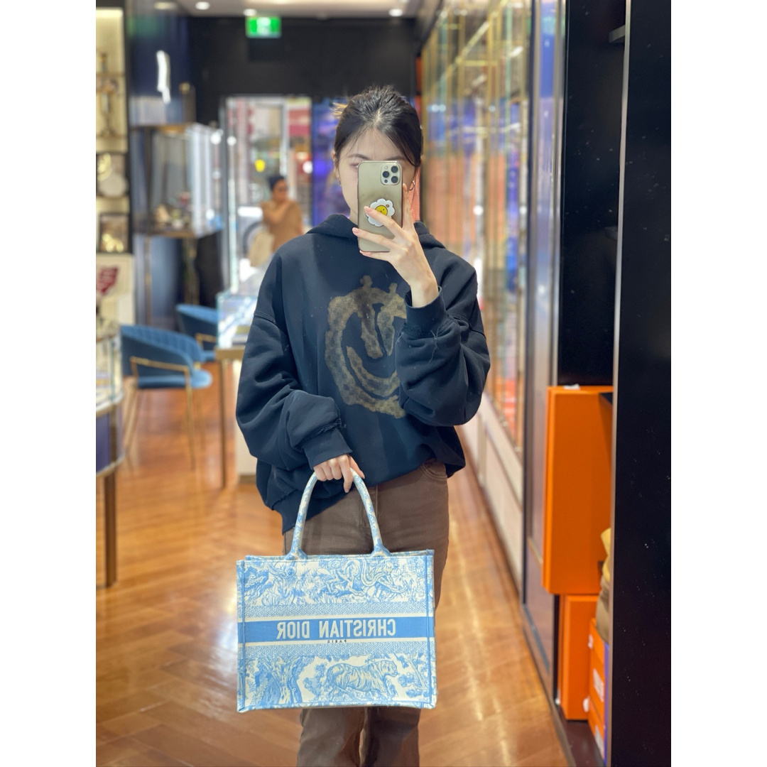 Dior Medium Book Tote - Jiaxyk