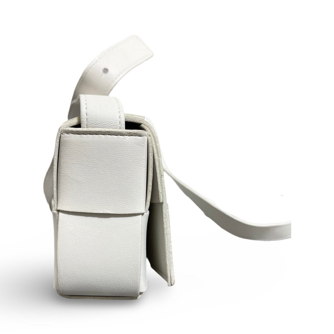 Bottega Veneta White Candy Cassette Belt Bag - Jiaxyk