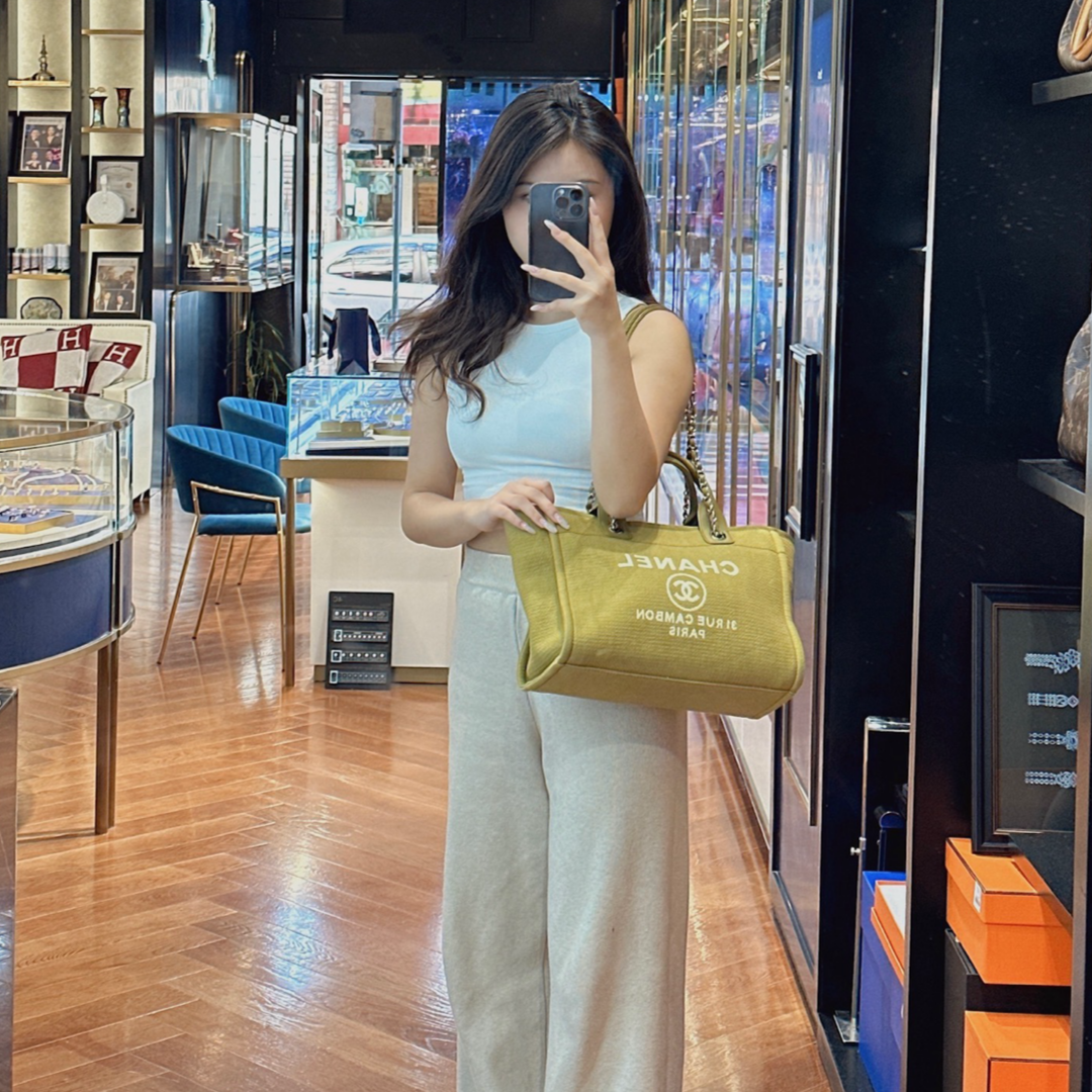 Chanel Small Green Deauville Tote - Jiaxyk