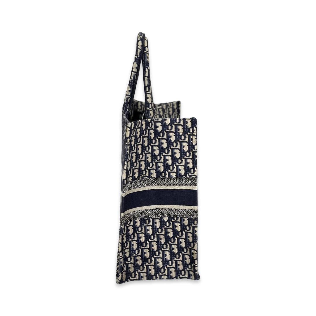 Dior Large Book Tote - Jiaxyk