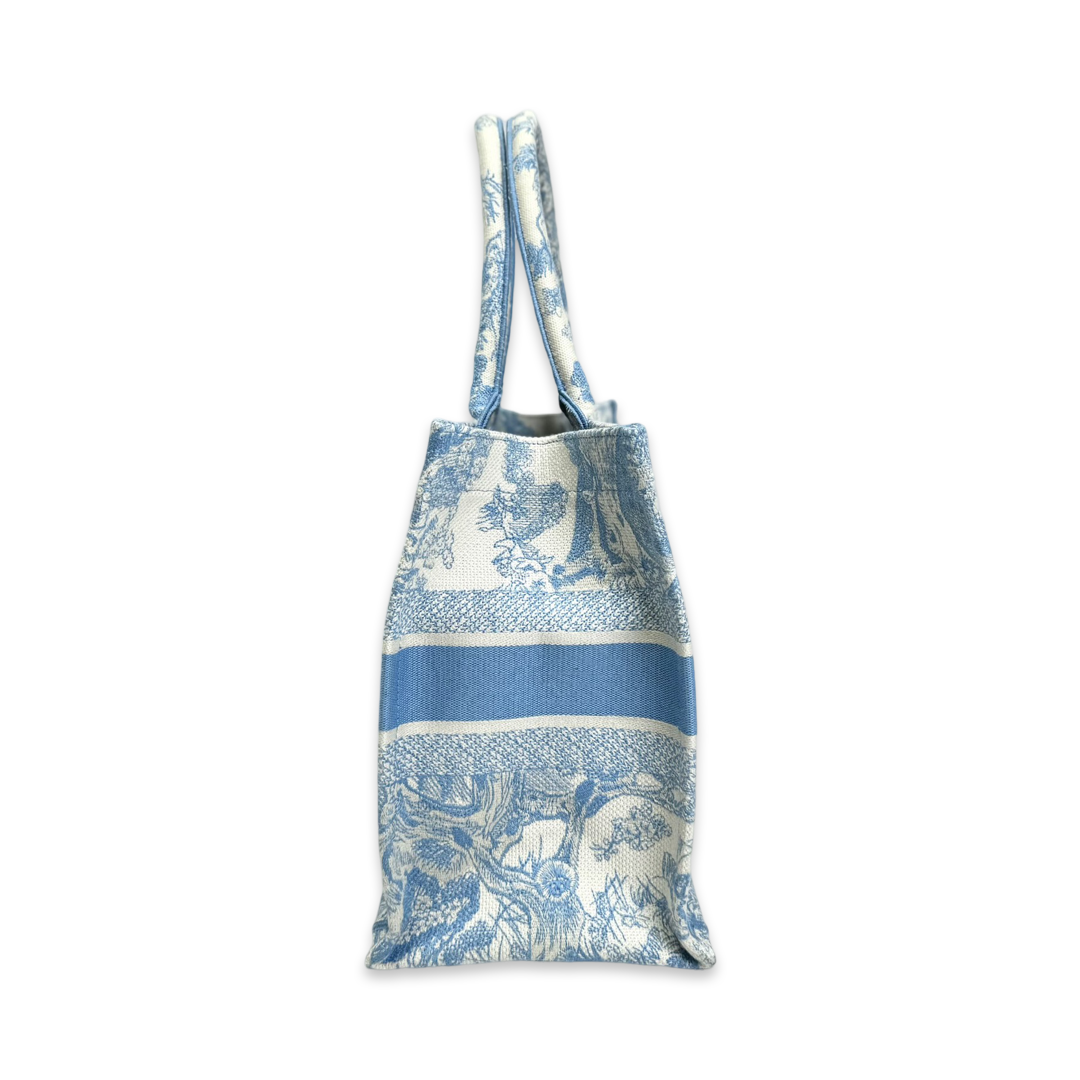 Dior Medium Book Tote - Jiaxyk