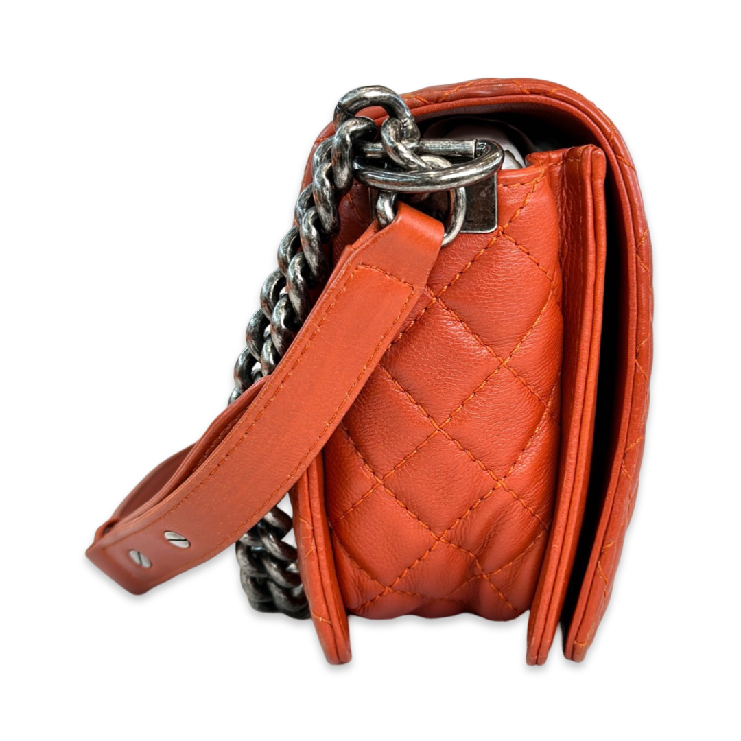 Chanel Medium Reverso Boy Bag - Jiaxyk