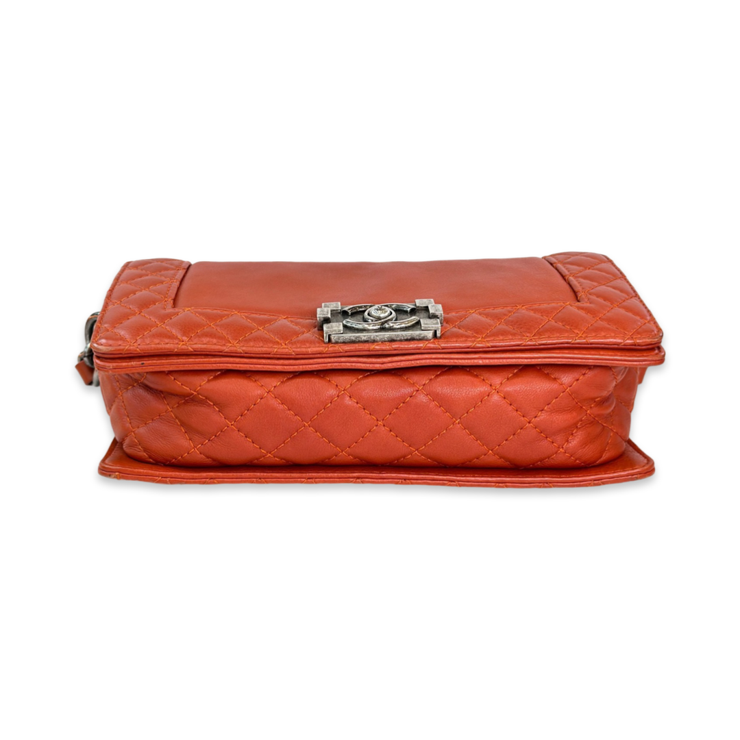 Chanel Medium Reverso Boy Bag - Jiaxyk