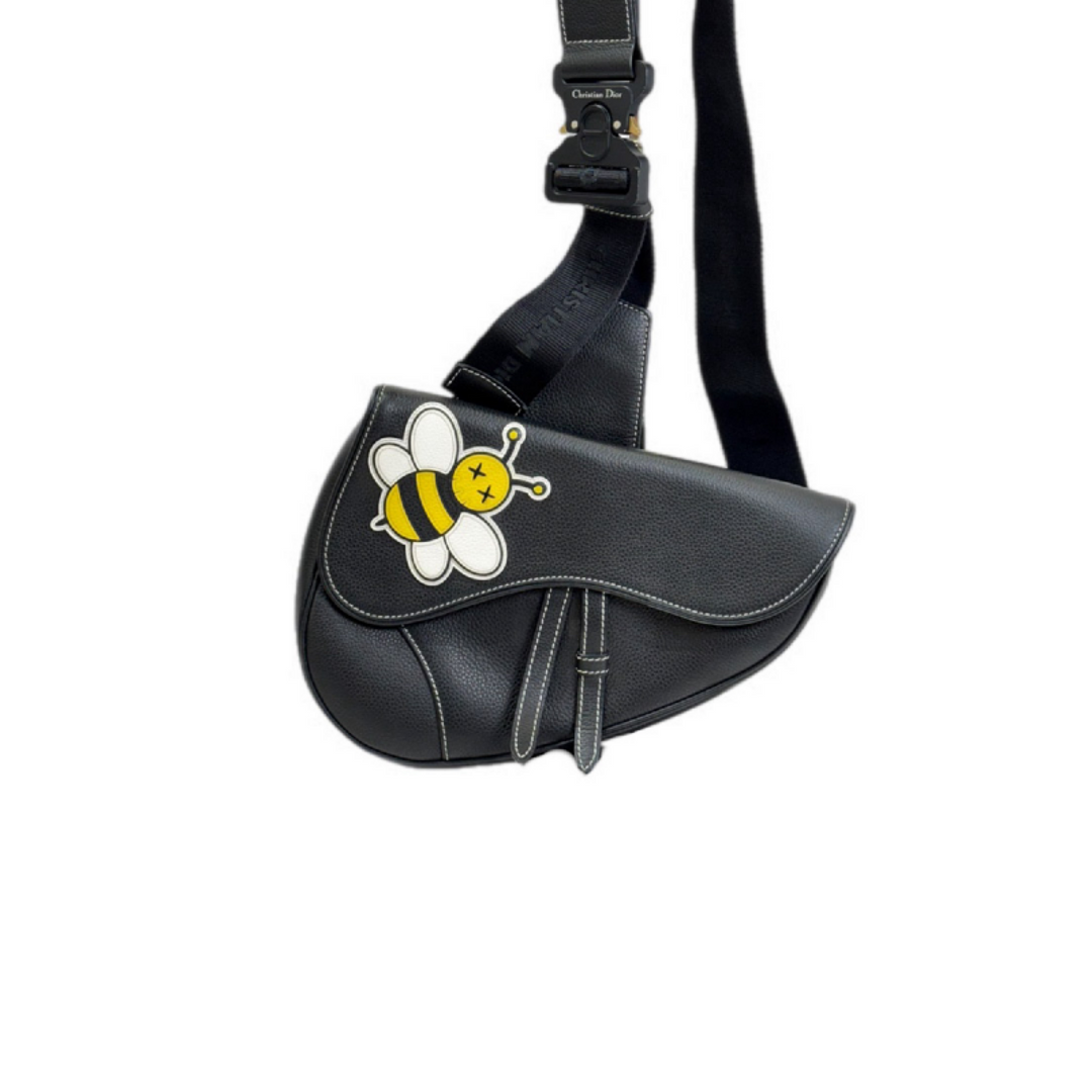 Dior Saddle Men’s Black Calfskin With Bee Design