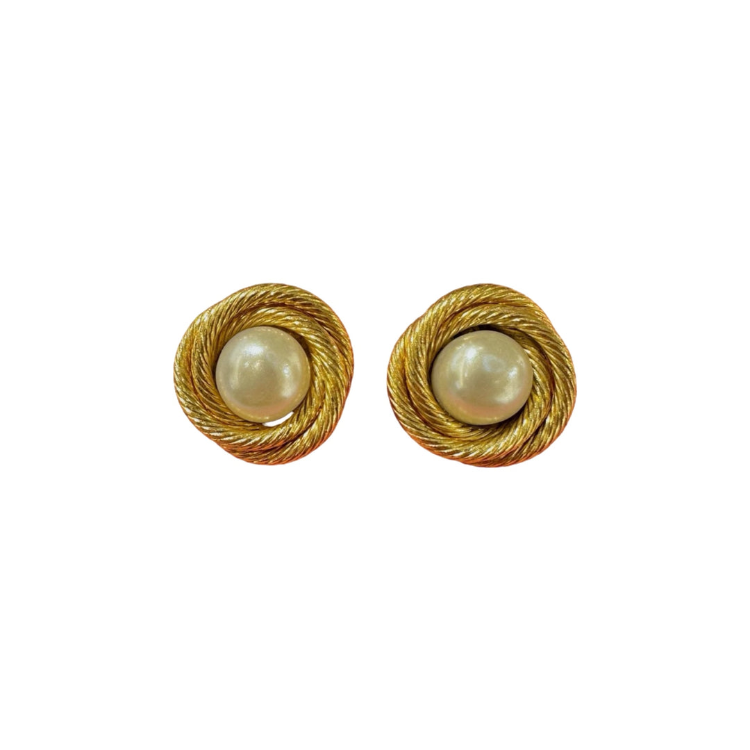 Chanel Vintage Clip On Earrings With Pearl