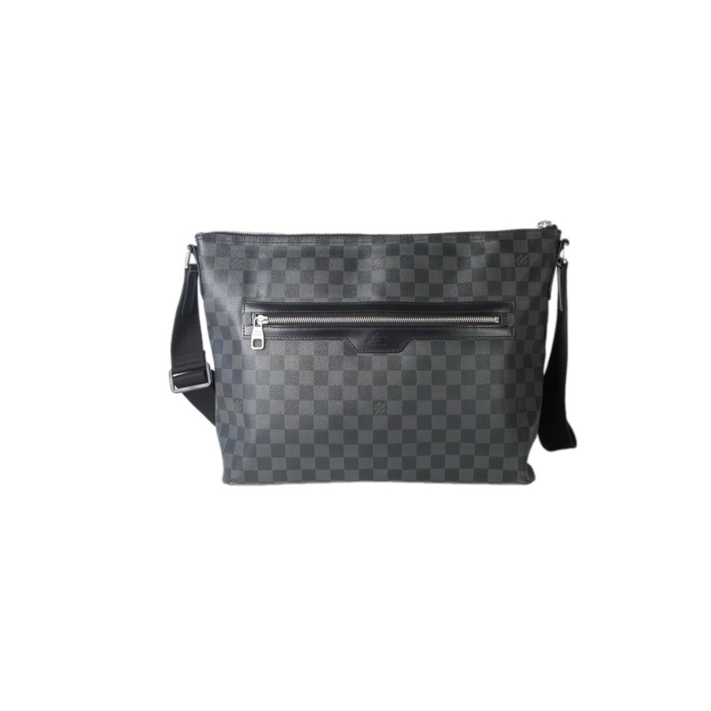 Louis Vuitton Men’s Damier Messenger Bag