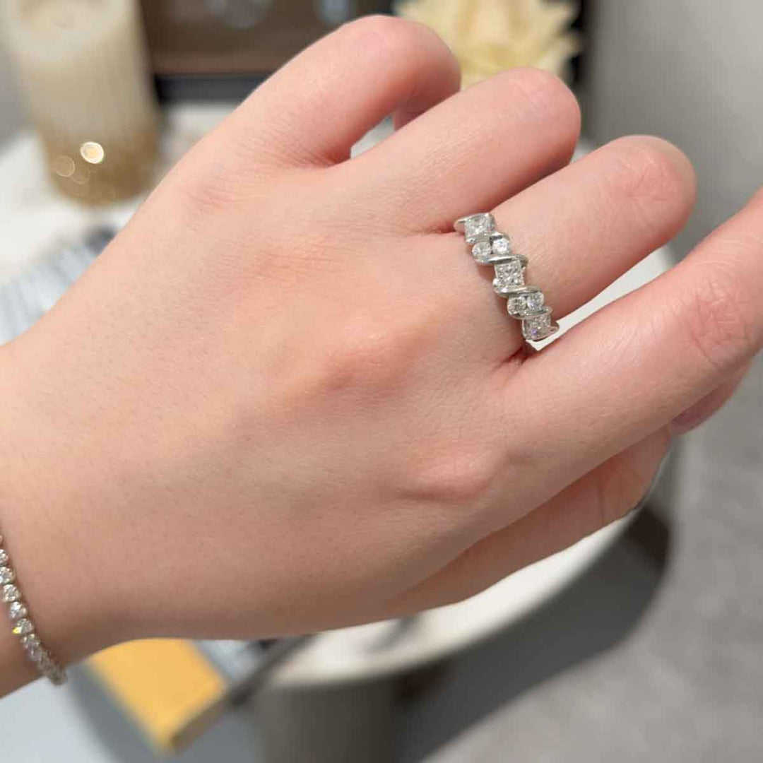White Diamond Eternity Ring Princess Cut+Round D1.00ct,PT900