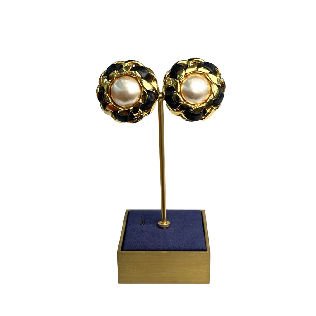 Chanel Vintage Pearl Chain Earring Clip