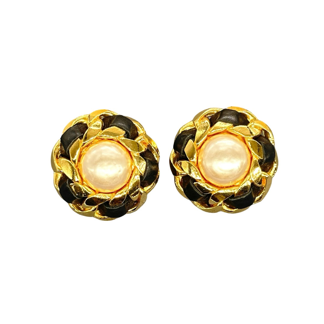 Chanel Vintage Pearl Chain Earring Clip