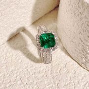 Natural Emerald Ring D1.73ct d0.88ct. 18K Zambia Verdant Minor