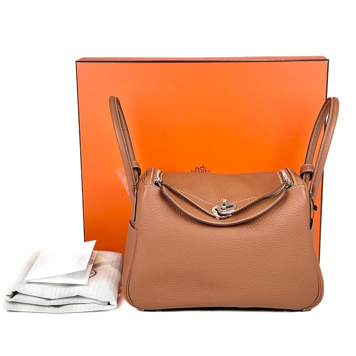 Hermes Lindy 26cm Gold