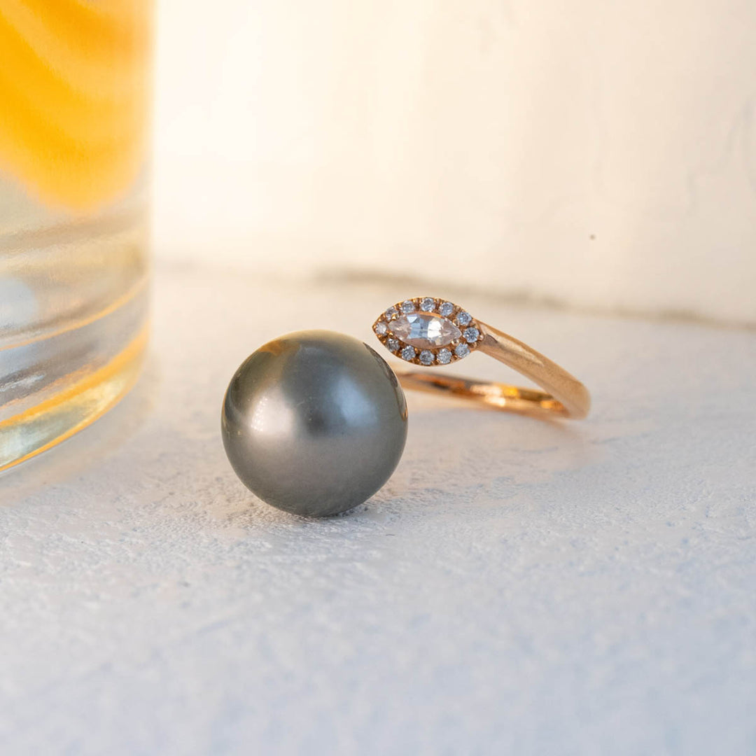 Natural Tahitian Black Pearl Diamond Ring 12.2mm d0.06ct, 18K, with White Sapphire