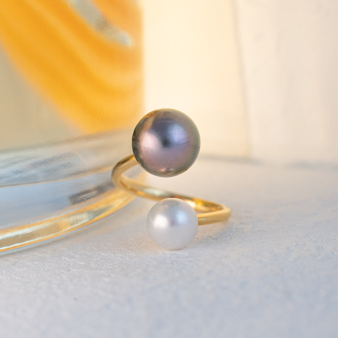 Natural Tahitian Black Pearl 10.4mm and Akoya 7.8mm Ring, 18K