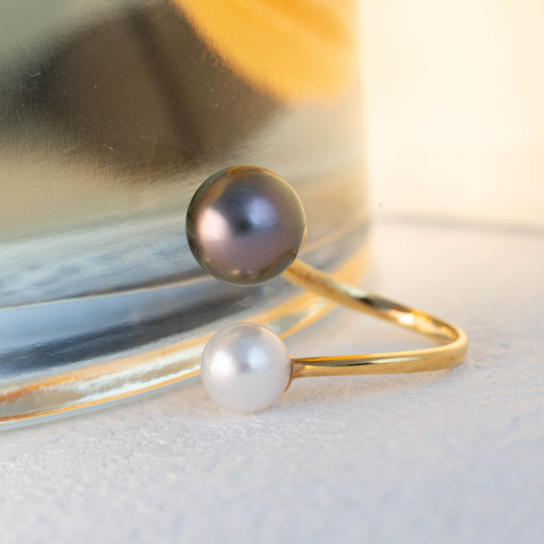 Natural Tahitian Black Pearl 10.4mm and Akoya 7.8mm Ring, 18K