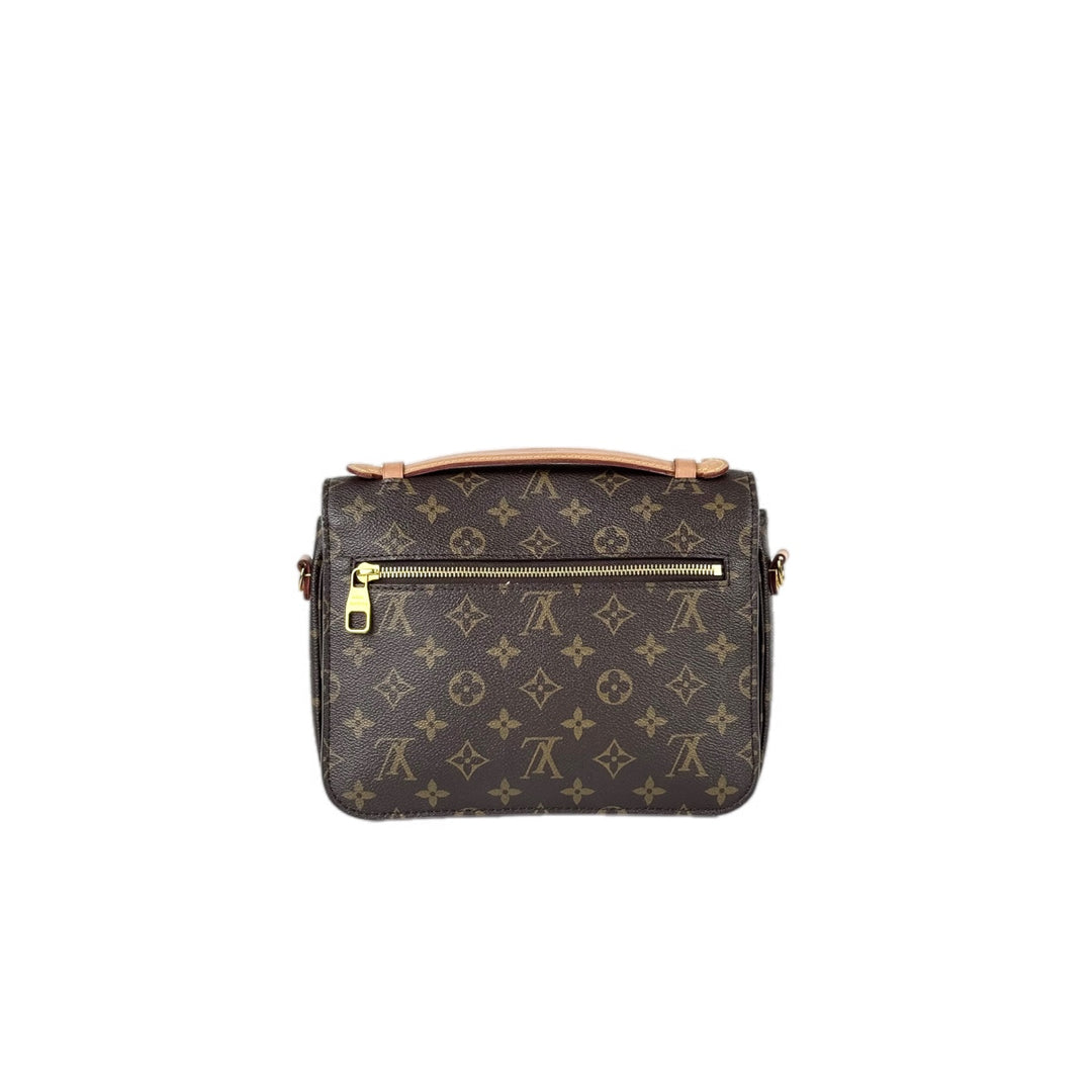 Louis Vuitton Pochette Métis Bag